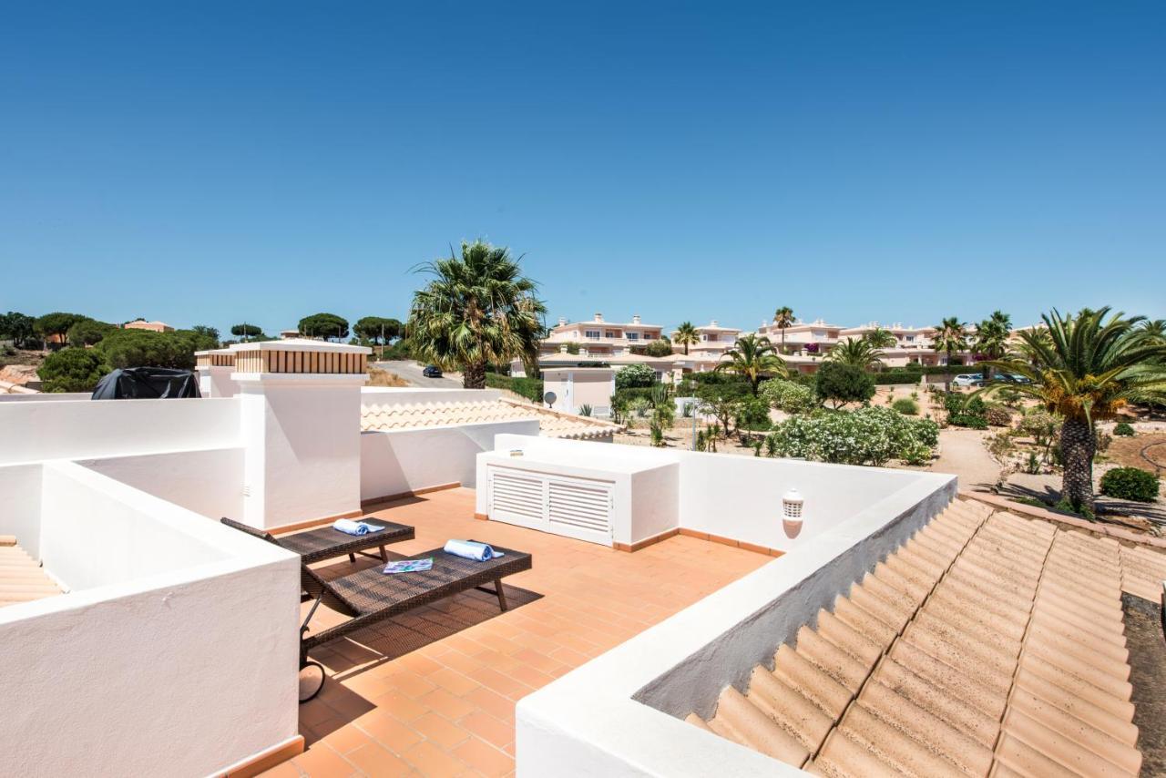 Beautiful Two Bedroom Apartment With Roof Terrace Carvoeiro  Exterior photo