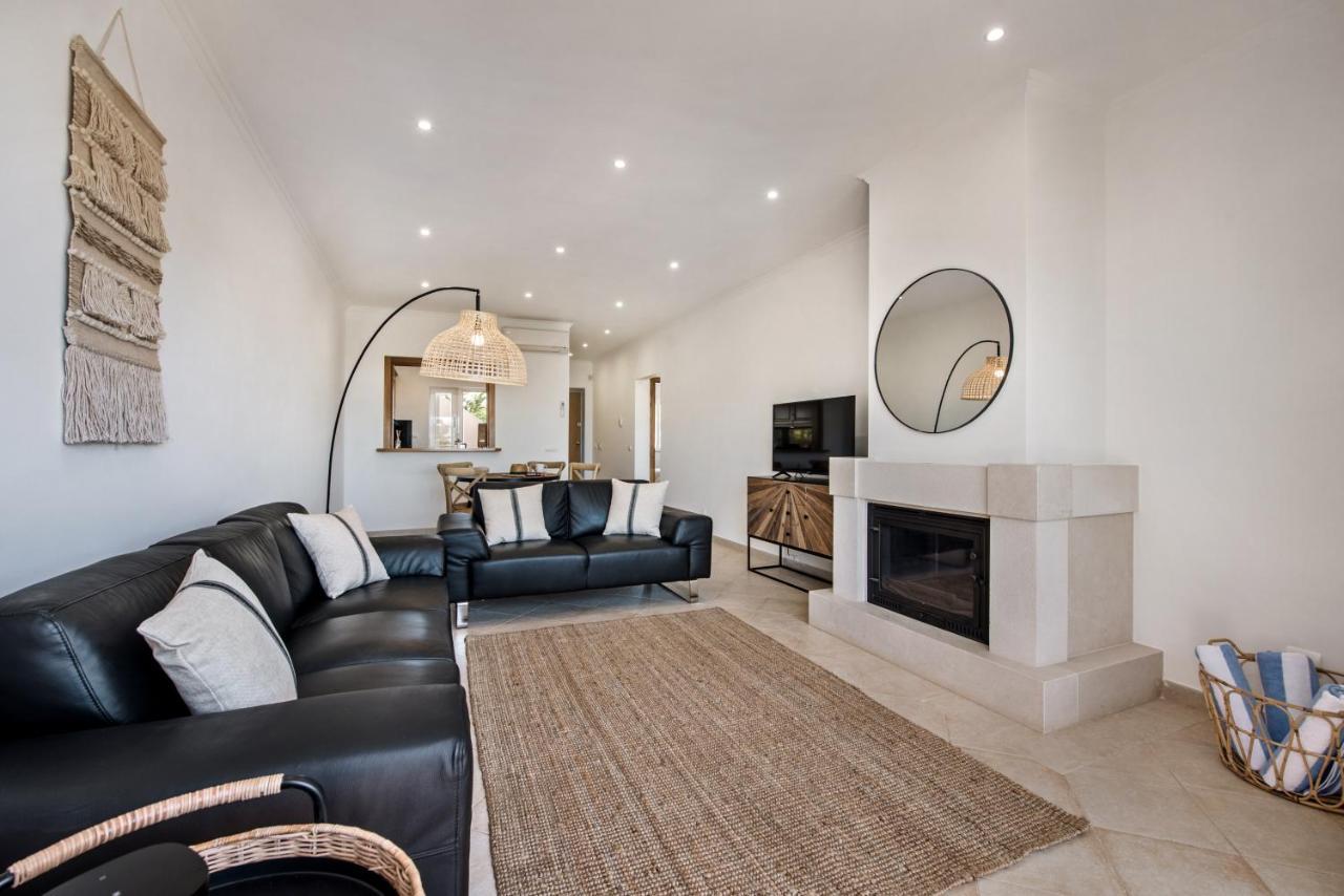 Beautiful Two Bedroom Apartment With Roof Terrace Carvoeiro  Exterior photo